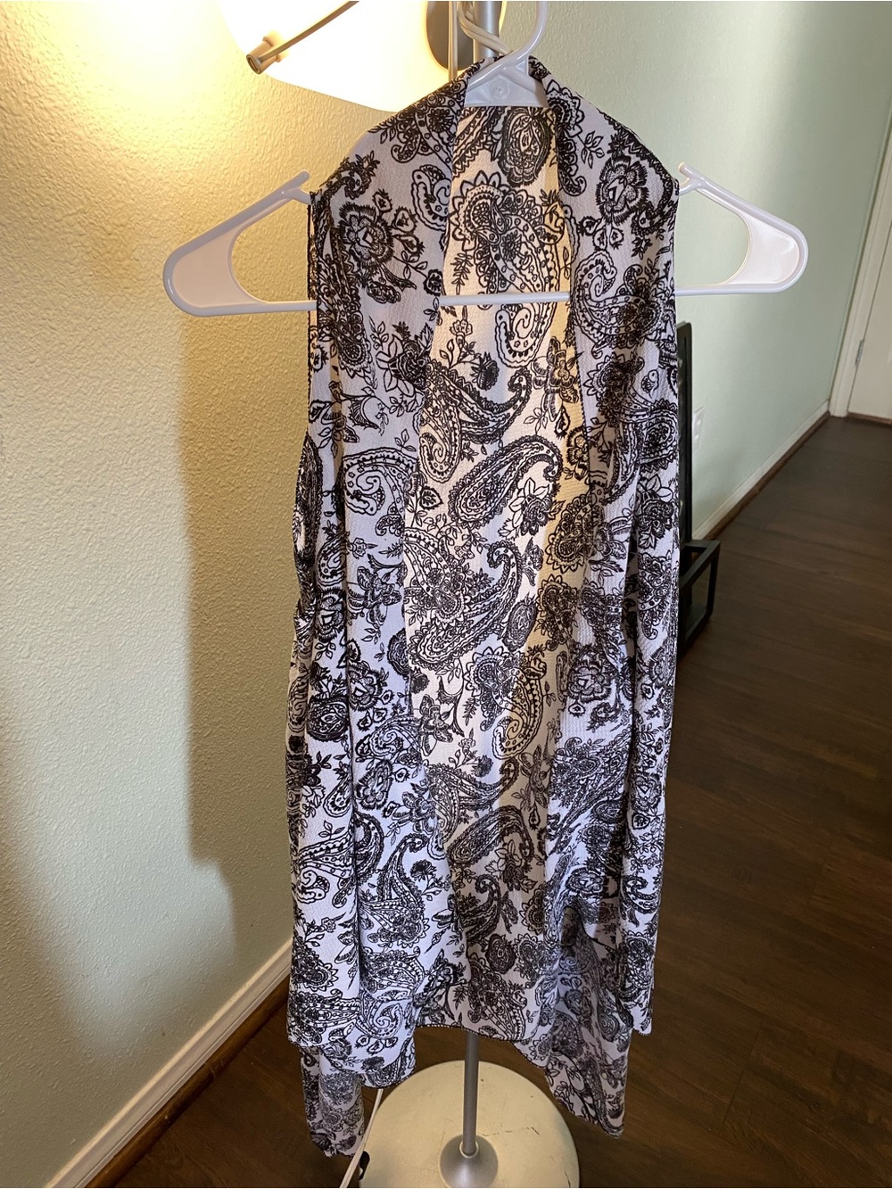 Vest. Black Paisley